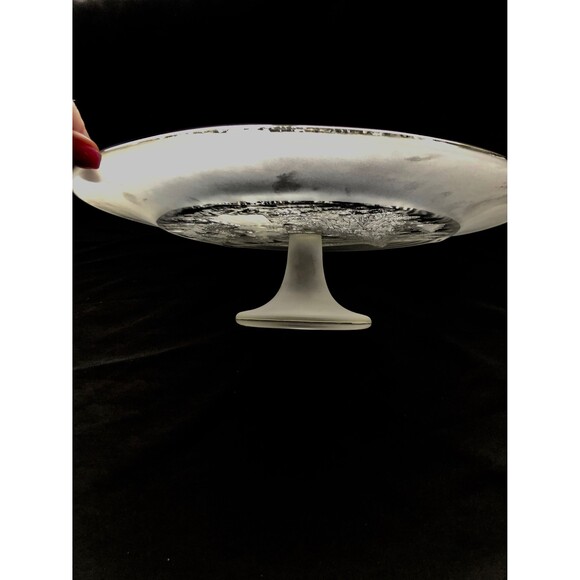 Mikasa Christmas Story, Frosted Glass Cake Stand/Torte Plate, 13 Inches - Picture 5 of 8